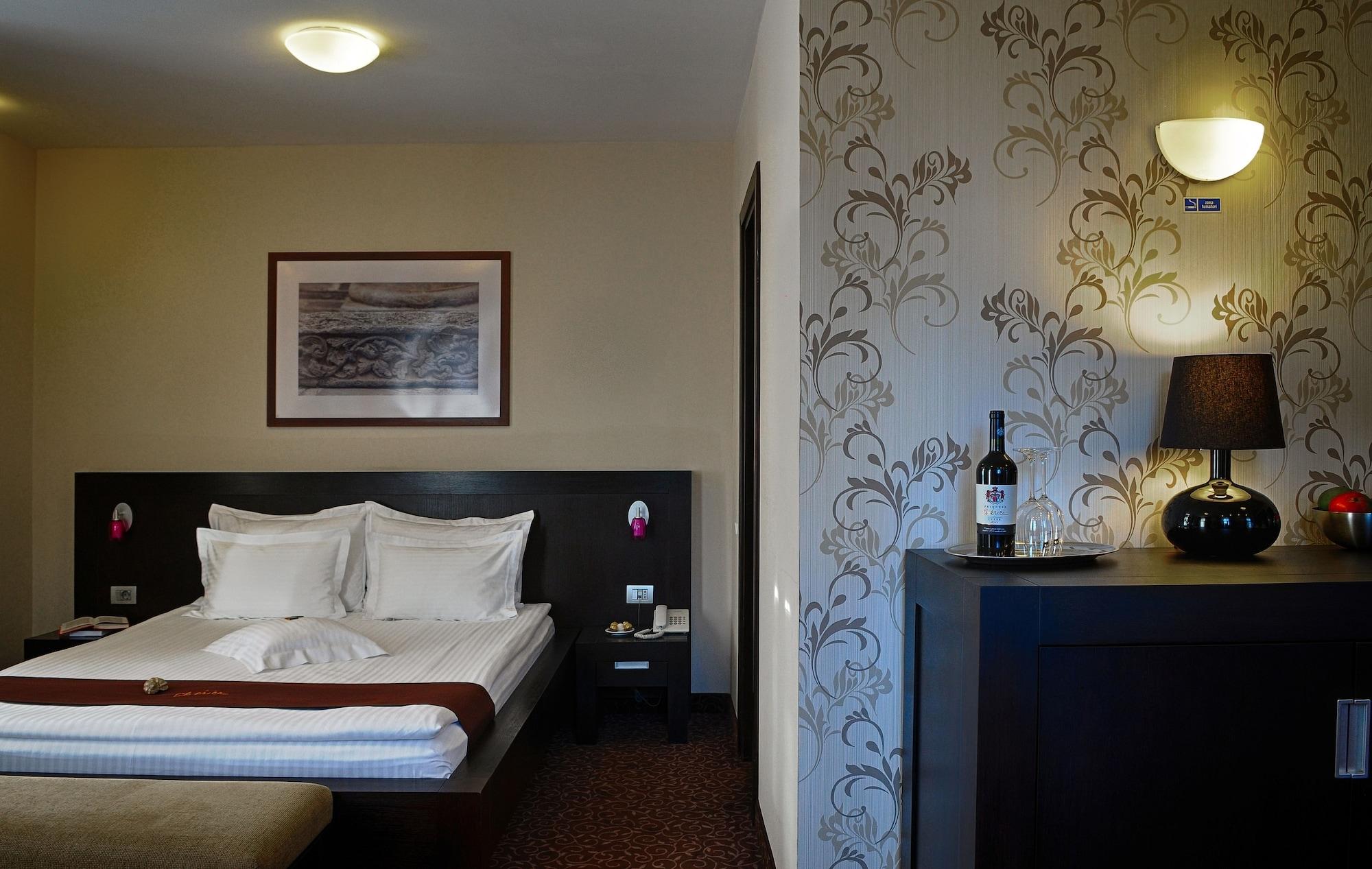 Hotel Cherica كونستانتا المظهر الخارجي الصورة