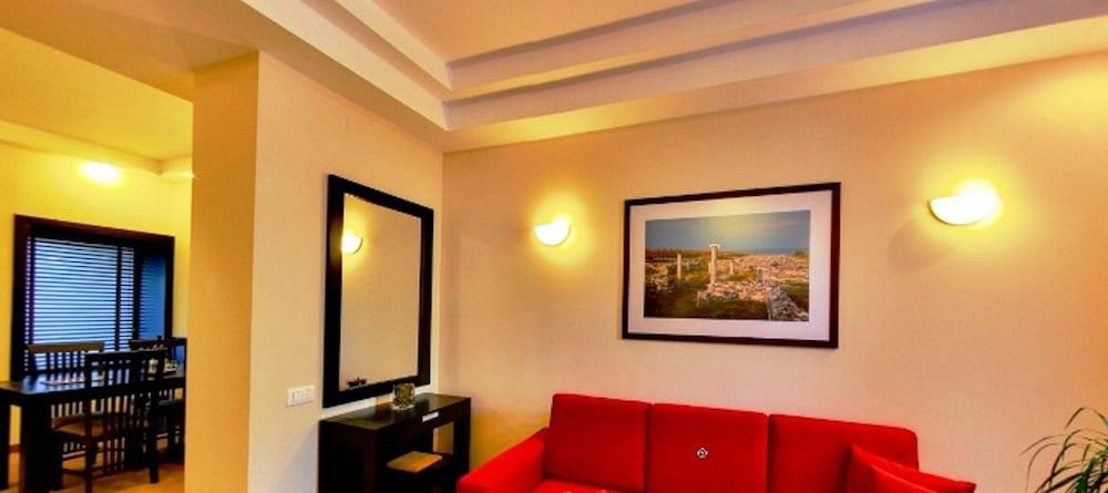 Hotel Cherica كونستانتا المظهر الخارجي الصورة