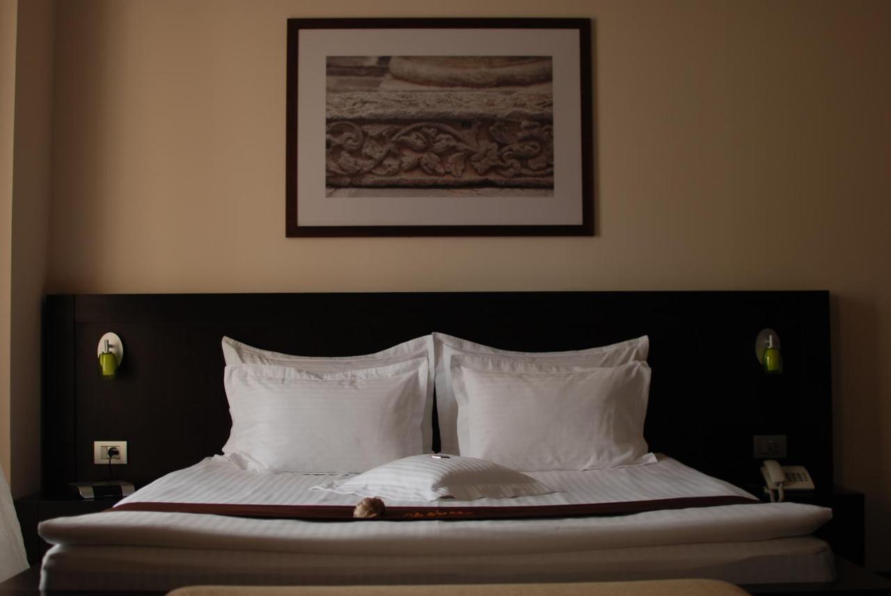 Hotel Cherica كونستانتا المظهر الخارجي الصورة