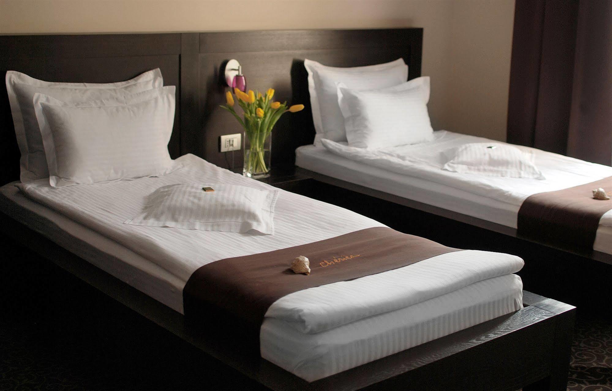 Hotel Cherica كونستانتا المظهر الخارجي الصورة