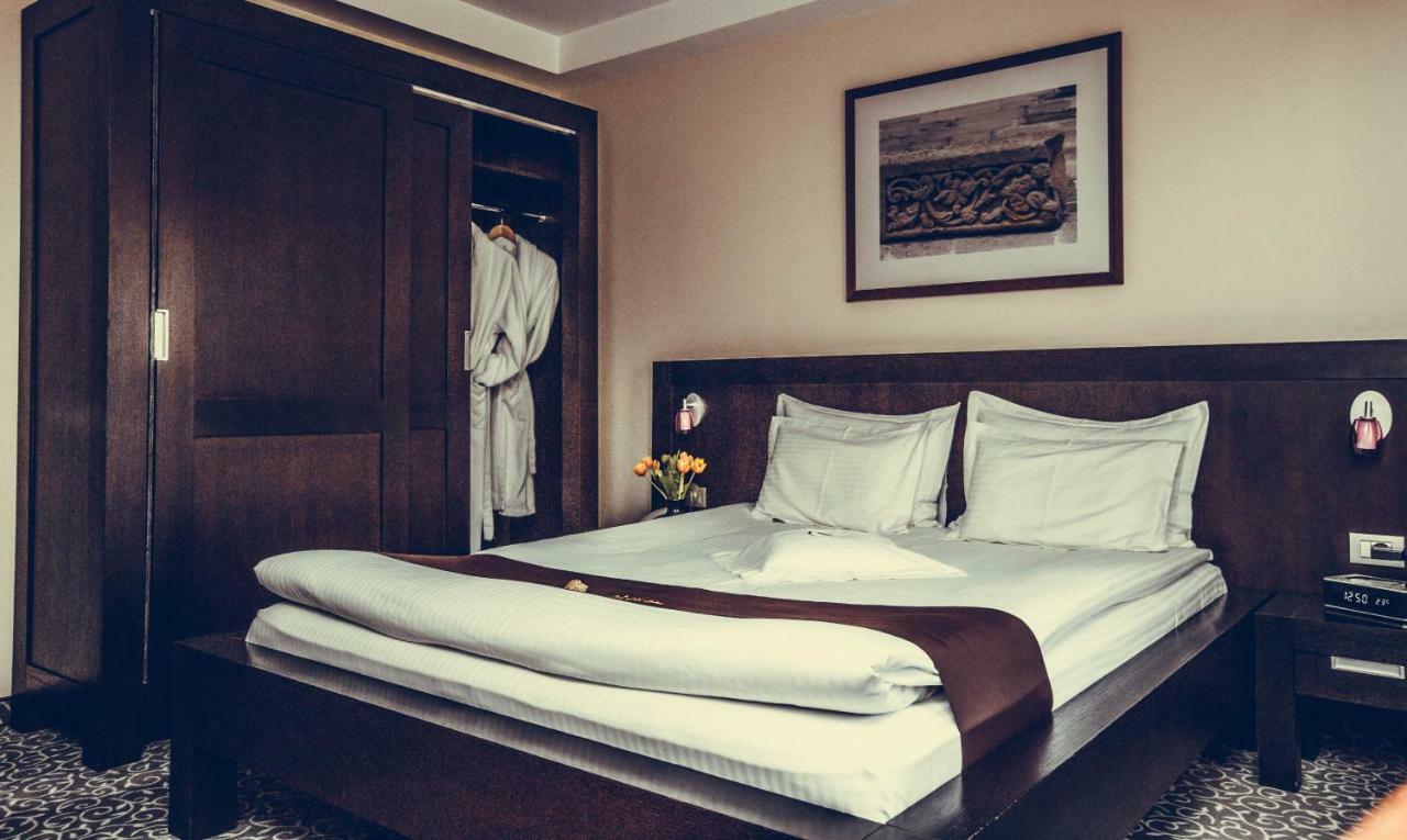 Hotel Cherica كونستانتا المظهر الخارجي الصورة